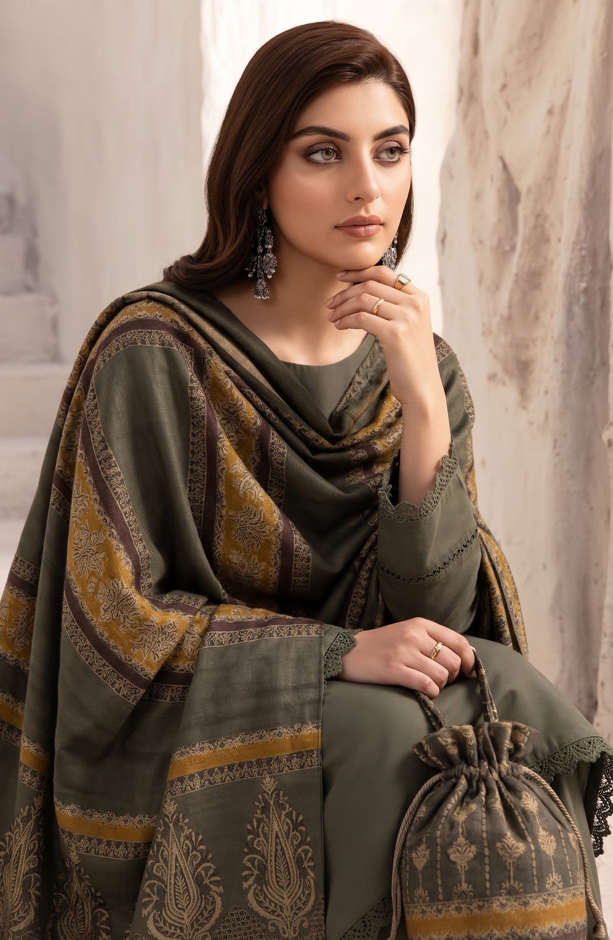 Resham by Amna Khadija Dhanak Unstitched 3 Piece Suit - D-05 - AM26REM - Green - Winter Collection