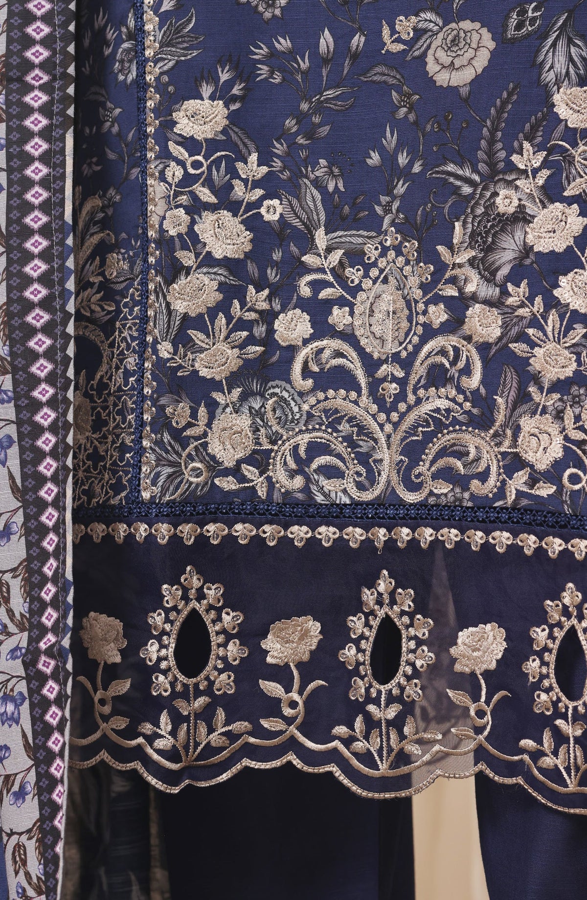 Sadabahar Embroidered Khaddar Stitched 3 Piece Suit - D-03 - SBD26LMT - Blue - Winter Collection