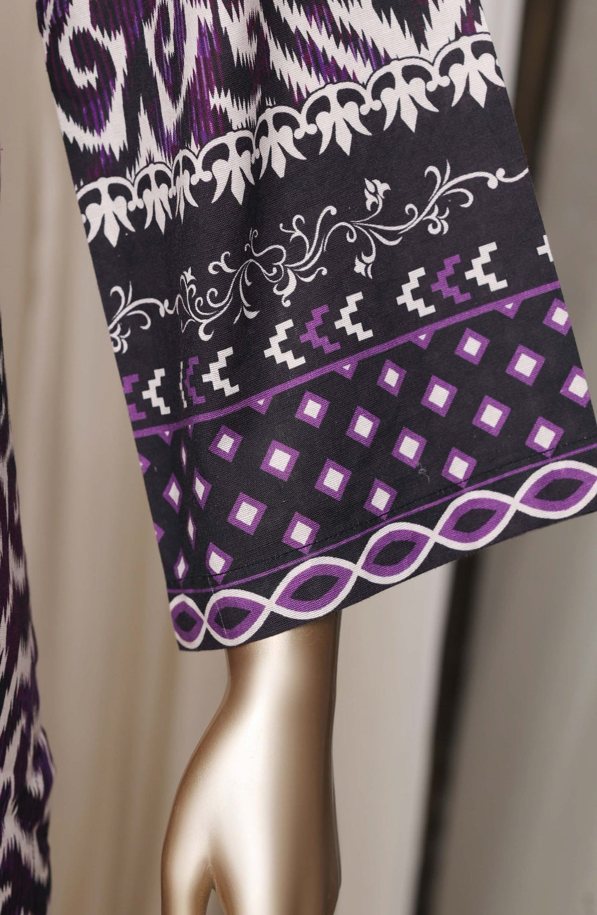 Sadabahar Printed Khaddar Stitched 3 Piece Suit - D-06 - SBD26KFV - Purple - Winter Collection
