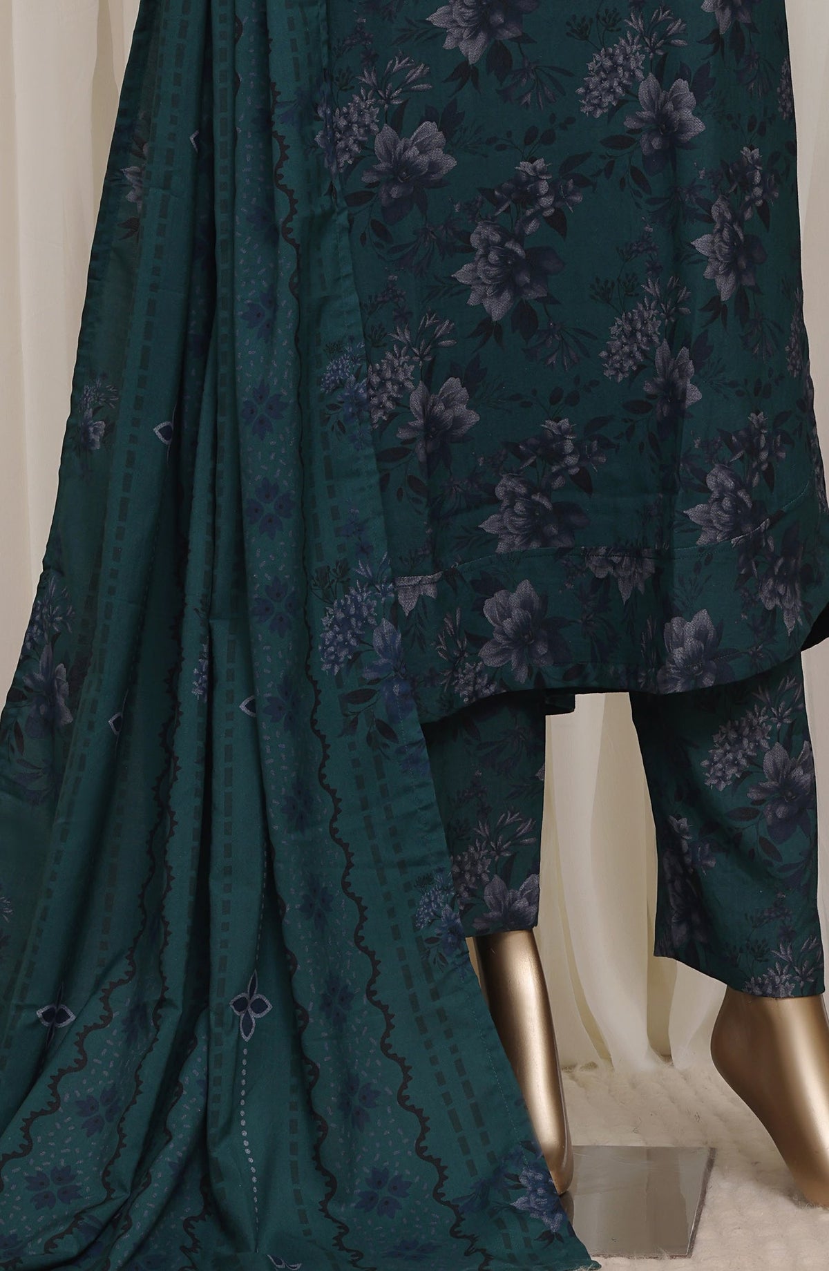 Sadabahar Printed Dhanak Stitched 3 Piece Suit - D-04 - SBD26DNK - Blue - Winter Collection