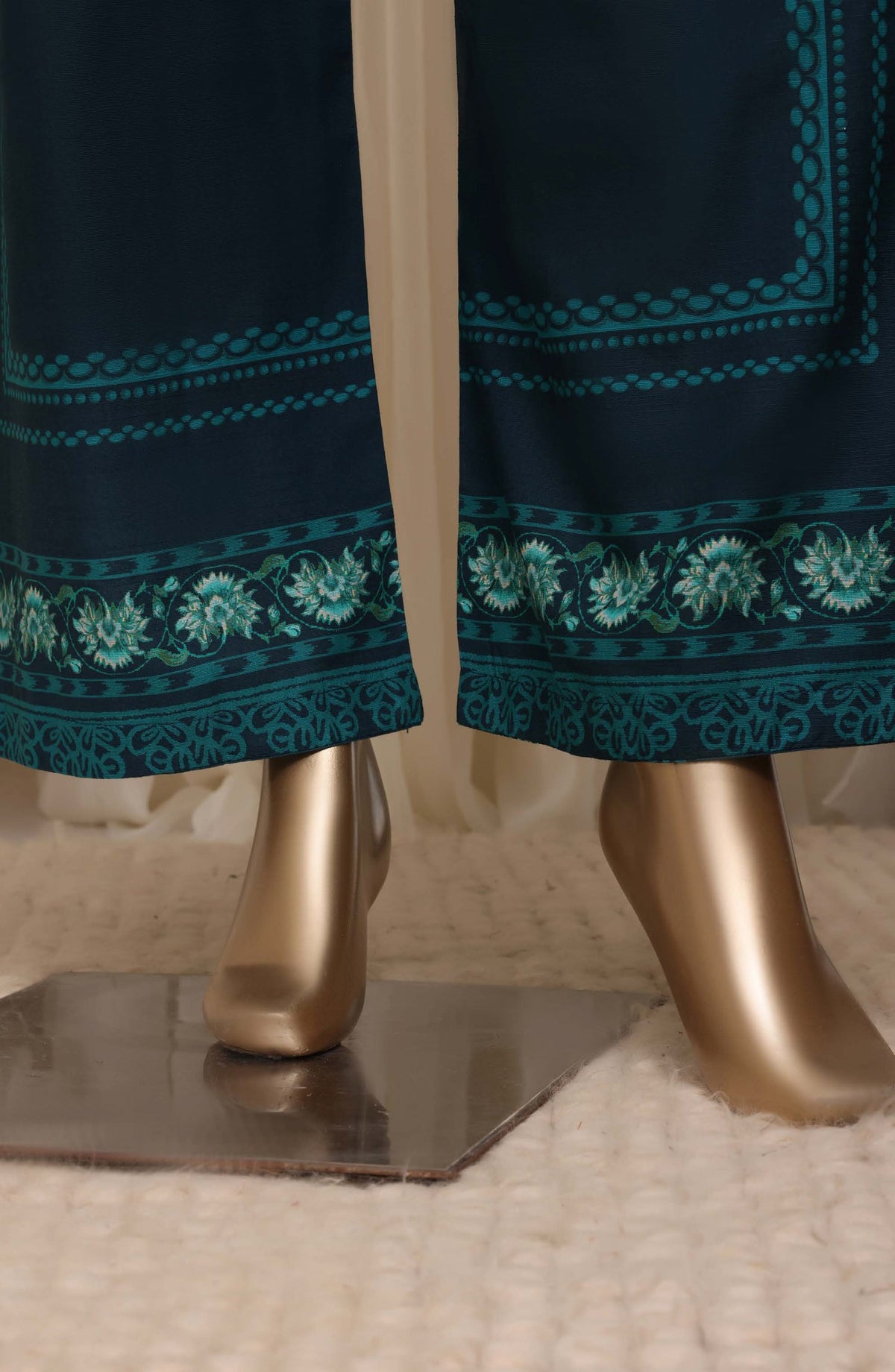 Sadabahar Printed Khaddar Stitched 3 Piece Suit - D-03 - SBD26KHD - Green - Winter Collection