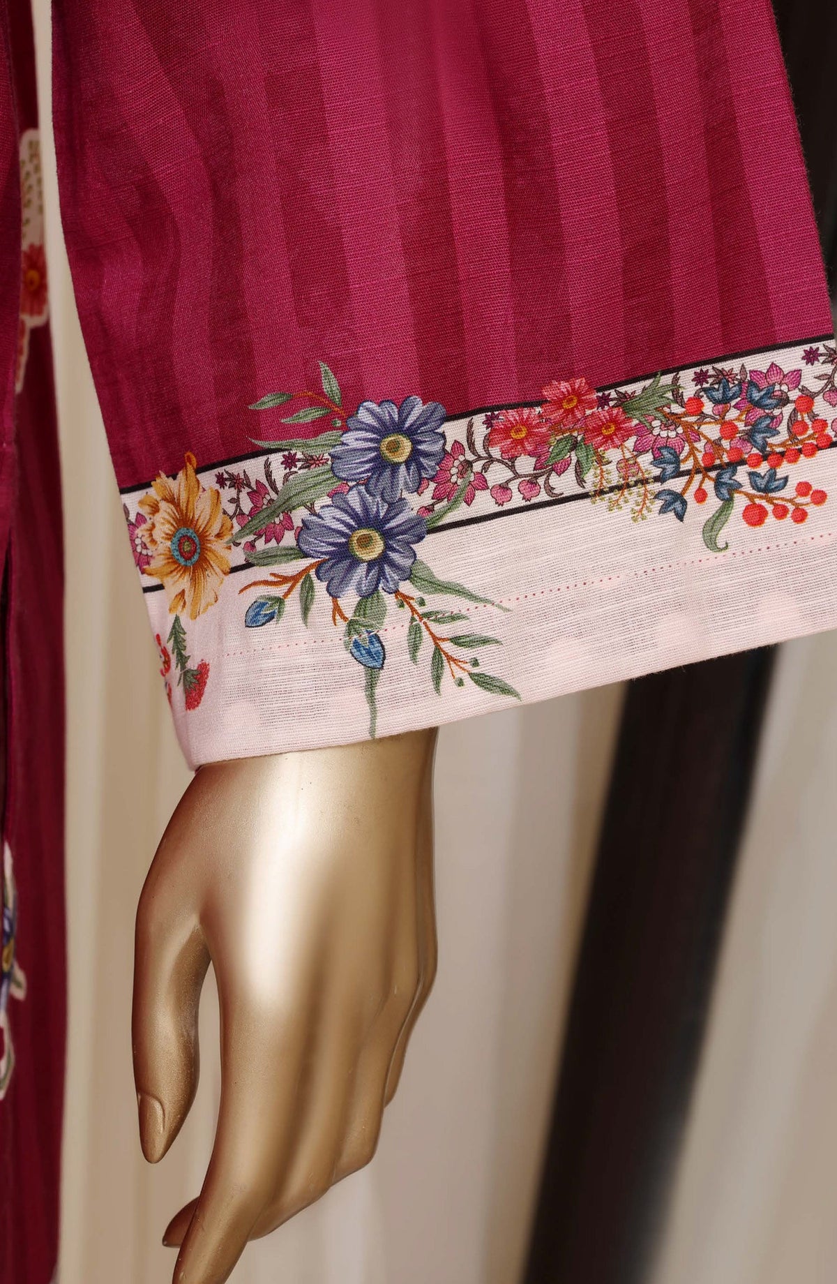 Sadabahar Printed Khaddar Stitched 3 Piece Suit - D-02 - SBD26KHD - Pink - Winter Collection
