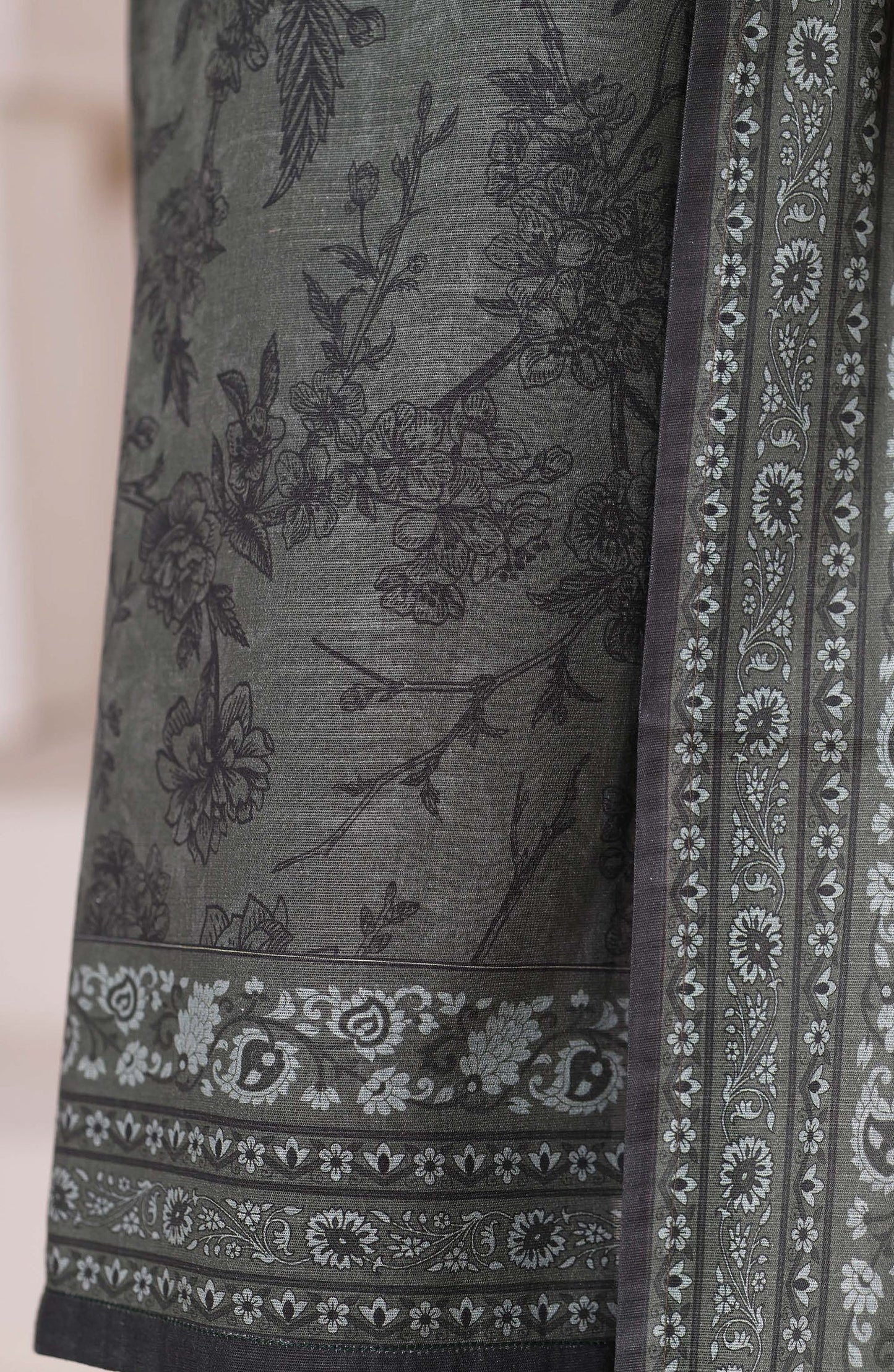 Sadabahar Printed Khaddar Stitched 3 Piece Suit - Design-07 - SBD25KHD - Grey - Winter Collection