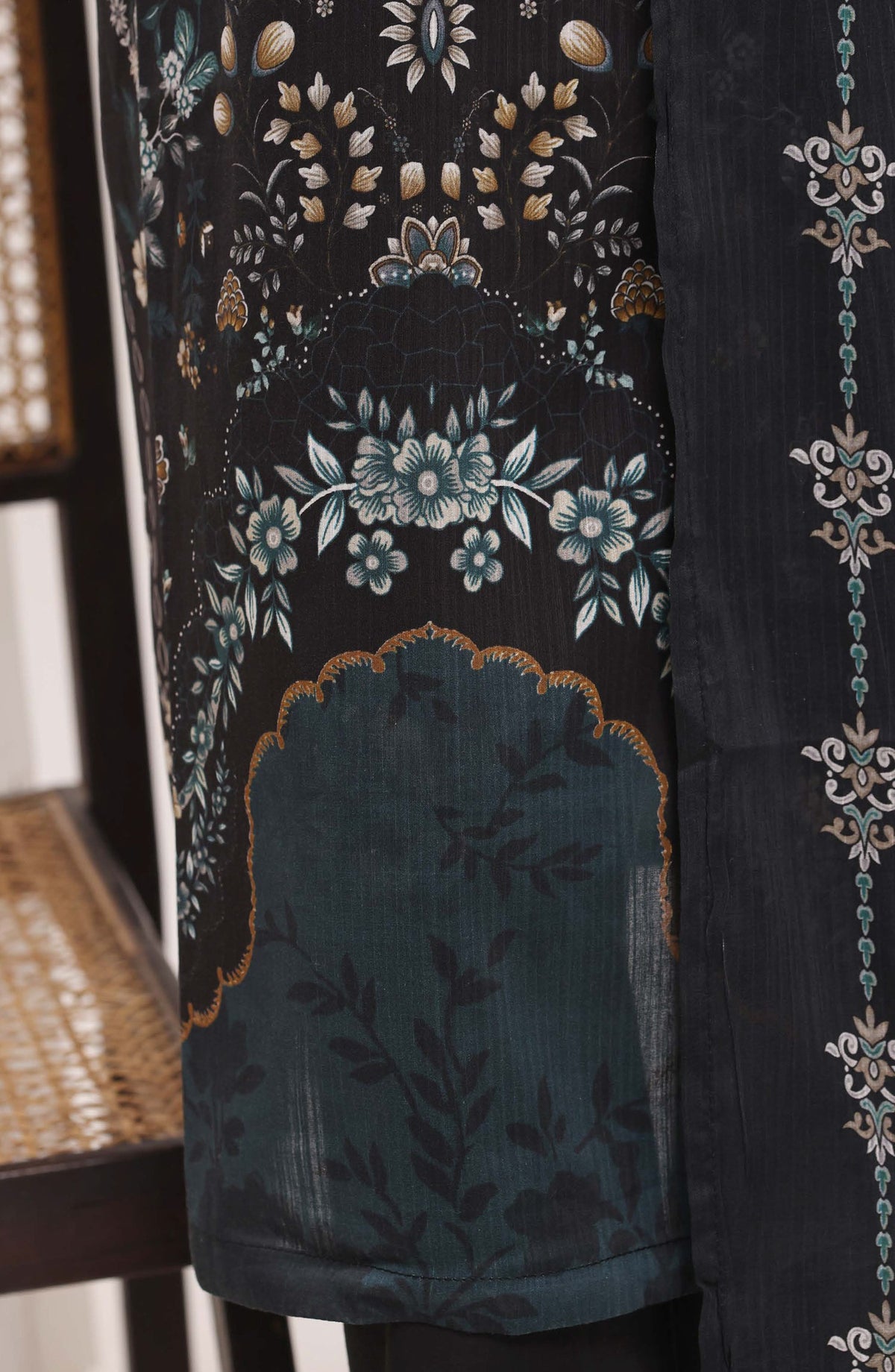 Sadabahar Printed Lawn Stitched 3 Piece Suit - D-08 - SBD26TEN - Black - Summer Collection