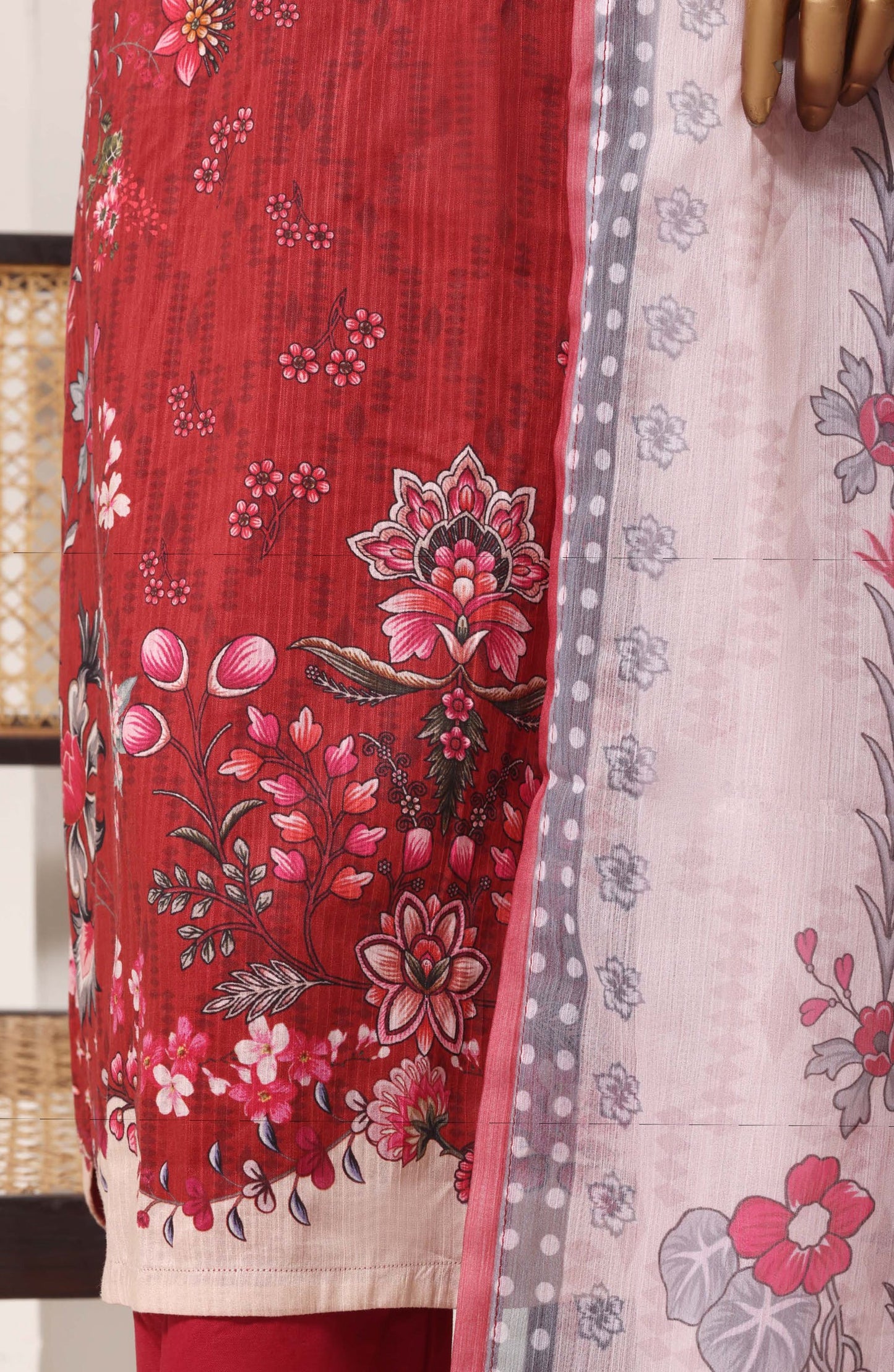 Sadabahar Printed Lawn Stitched 3 Piece Suit - D-07 - SBD26ELV - Red - Summer Collection