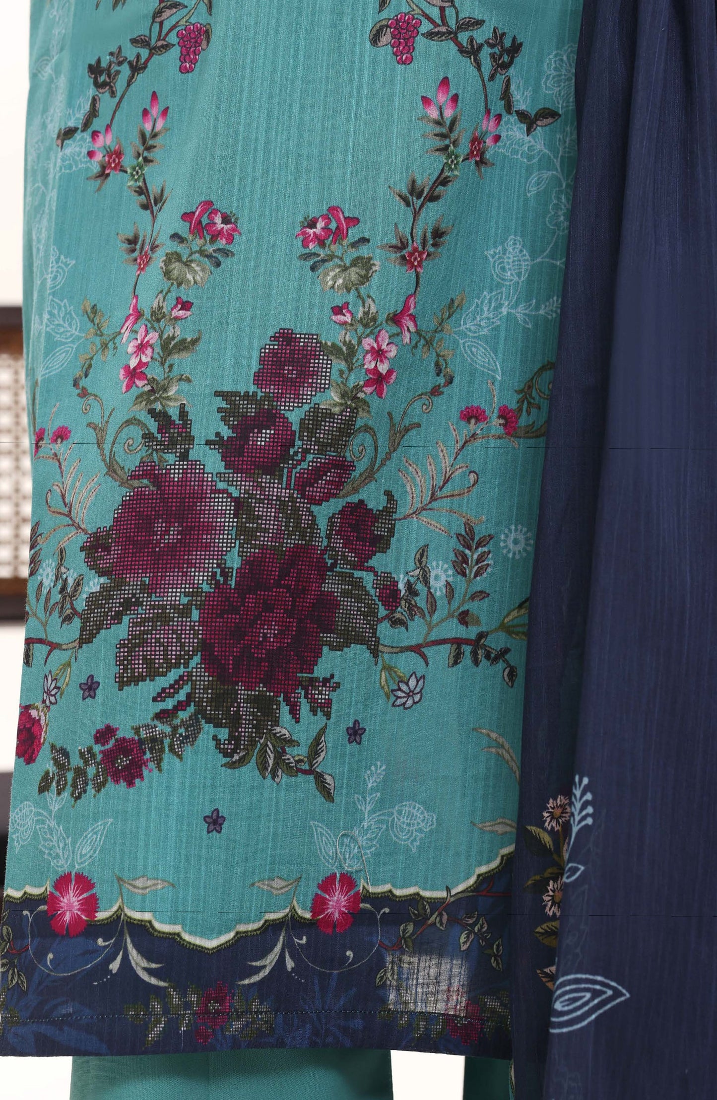 Sadabahar Printed Lawn Stitched 3 Piece Suit - D-05 - SBD26WET - Blue - Summer Collection