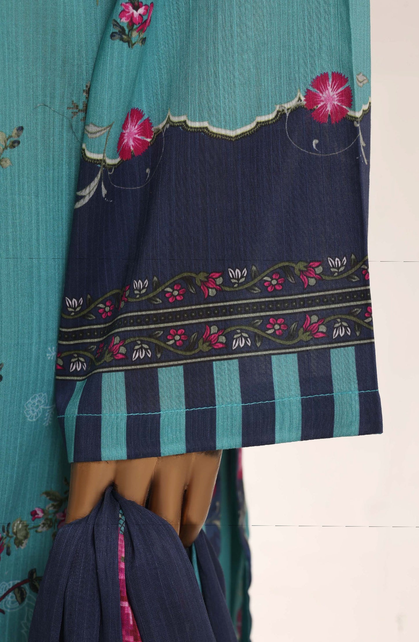 Sadabahar Printed Lawn Stitched 3 Piece Suit - D-05 - SBD26WET - Blue - Summer Collection