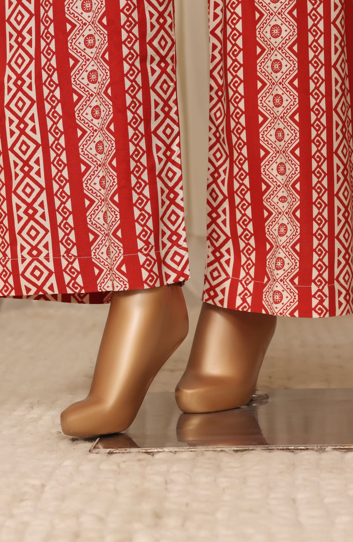 Sadabahar Printed Linen Stitched 3 Piece Suit - D-05 - SBD26LN - Multi - Winter Collection