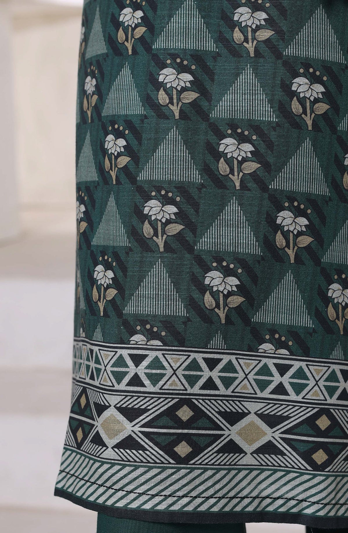 Sadabahar Printed Khaddar Stitched 3 Piece Suit - Design-06 - SDB25KHD - Green - Winter Collection
