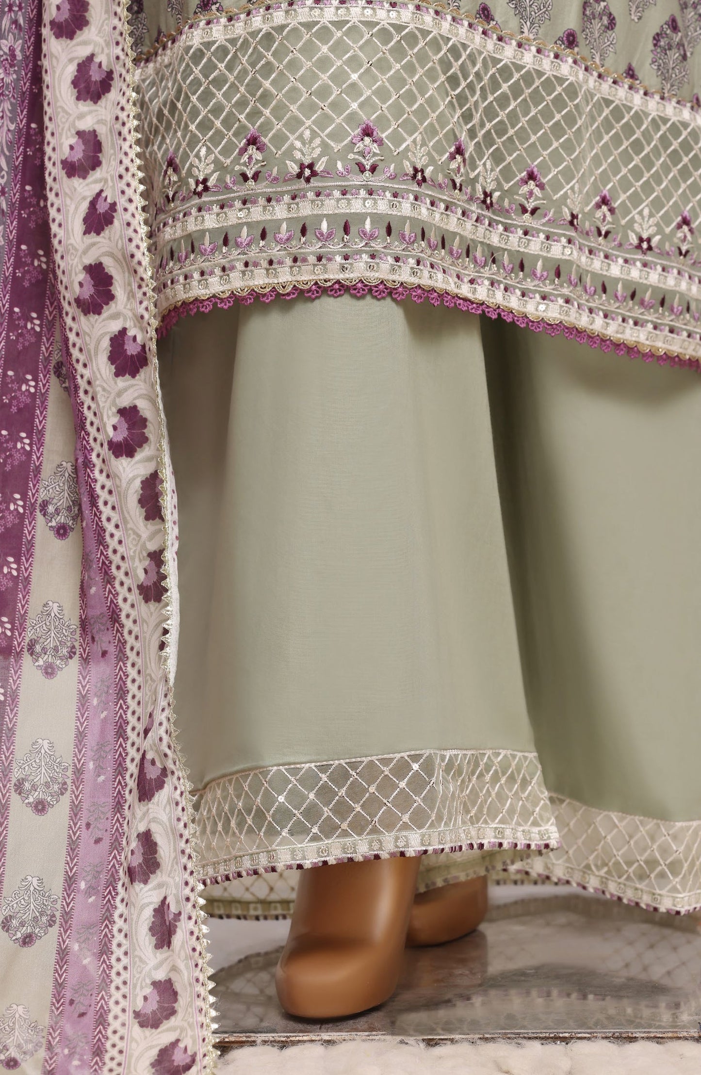 Sadabahar Regal Embroidered Lawn Stitched 3 Piece Suit - D-04 - SBD26RGR - Green - Festive Collection