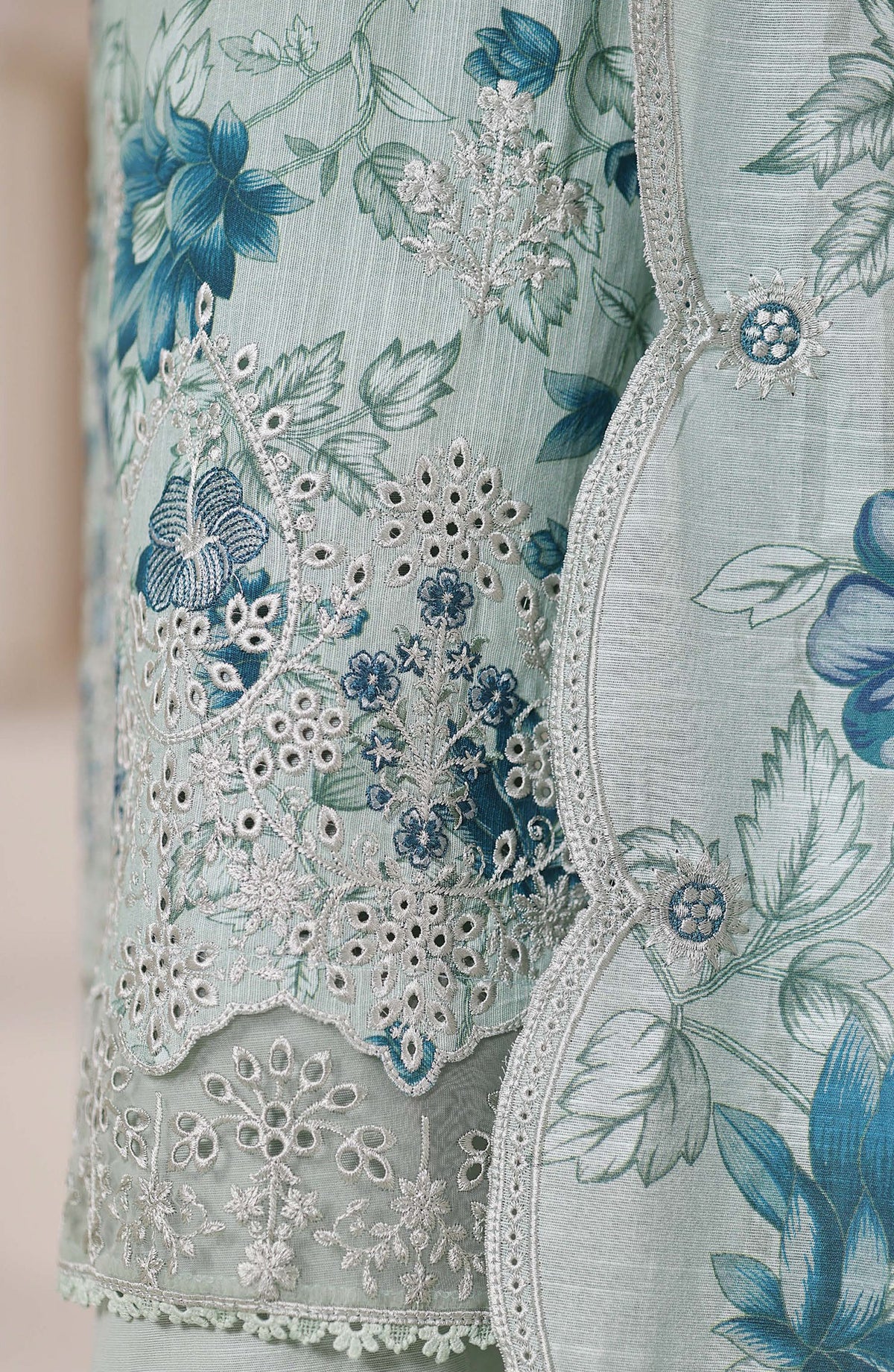 Sadabahar Signature Embroidered Khaddar Stitched 3 Piece Suit - Design-06 - SBD25SNA - Light Blue - Winter Collection