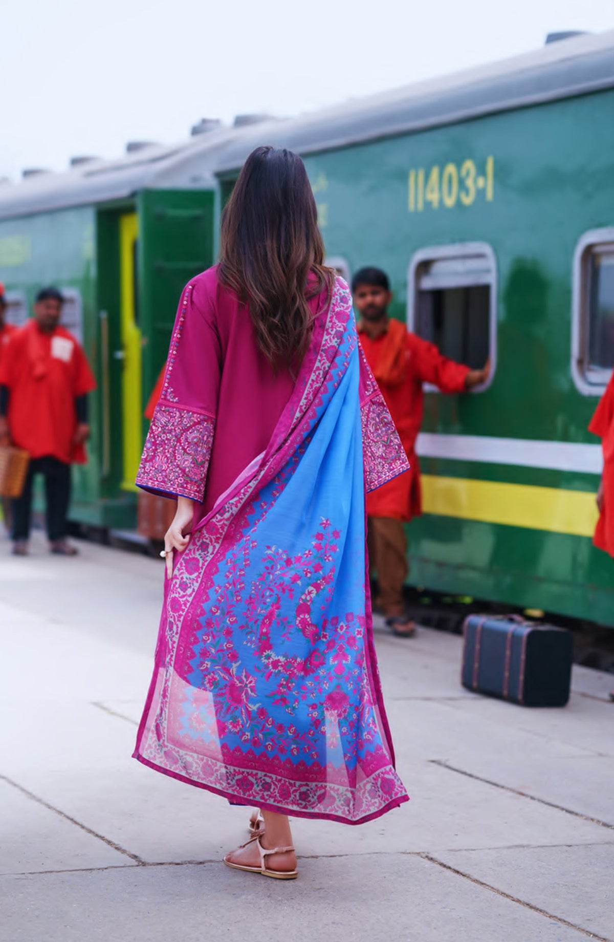 Safarnama by Casual Lite Embroidered Cotton Lawn Stitched 3 Piece Suit - Roising Bloom - CL26SFR - Pink - Summer Collection