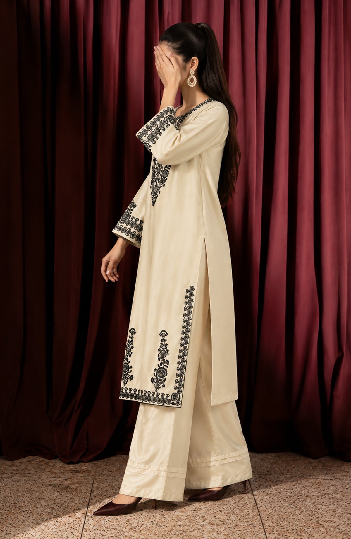 Shimmer by Amna Khadija Embroidered Shamooz Silk Stitched 2 Co-ord Set - AKSS-04 - AM26SMR - Off White - Casual Collection