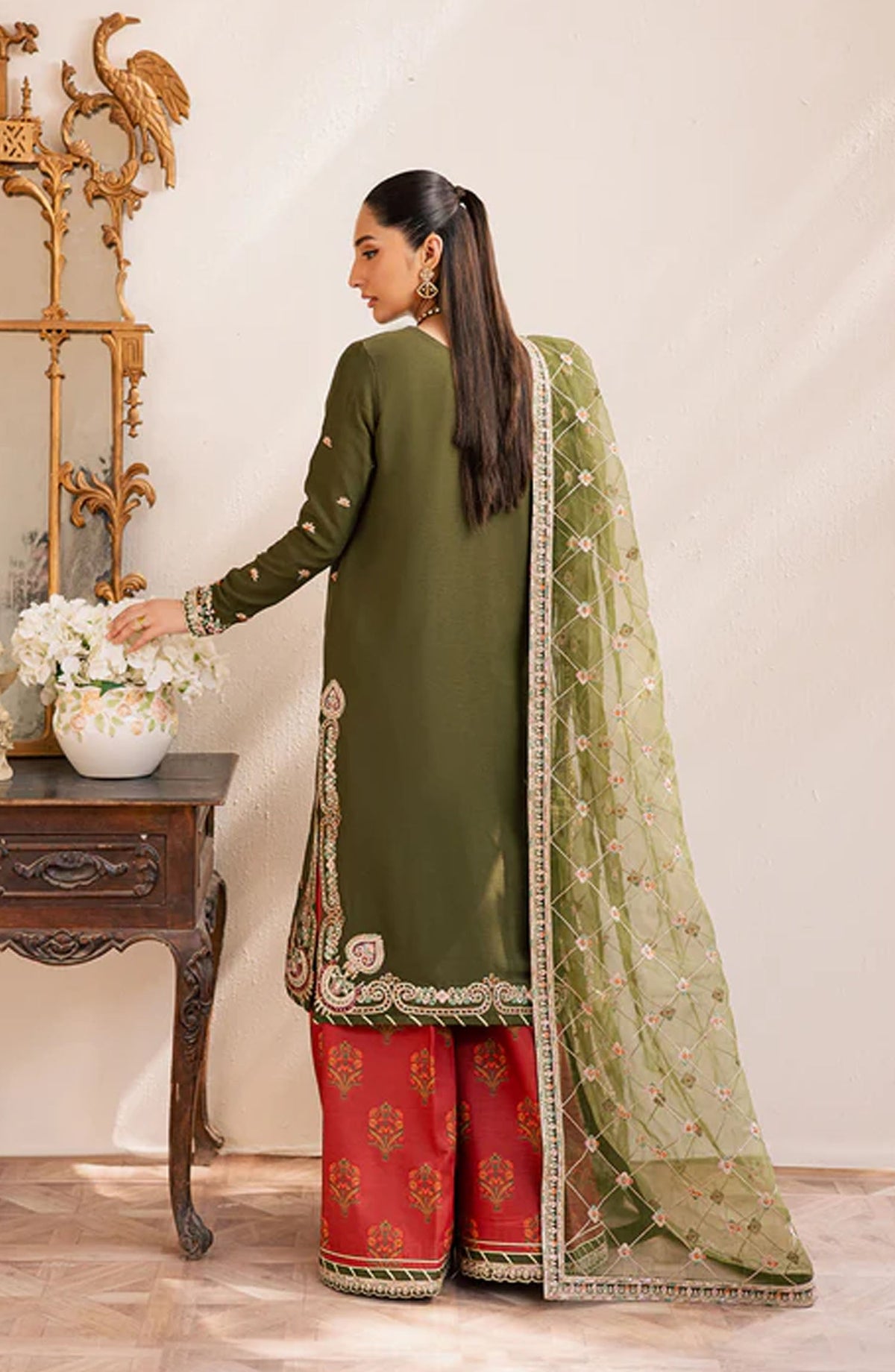 Suave by Emaan Adeel Embroidered Chiffon Unstitched 3 Piece Suit - ORAYA - ED25SVF - Green - Festive Collection