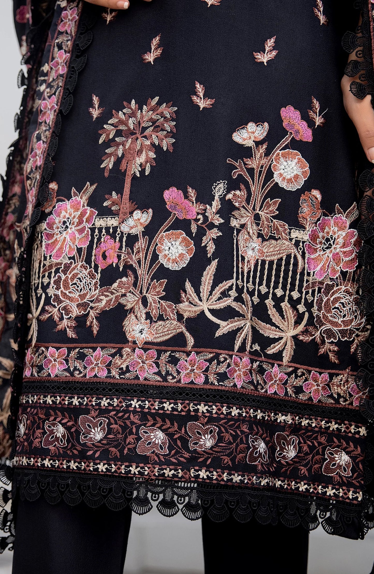 Threads N Weaves Embroidered Dhanak Unstitched 3 Piece Suit - D23108 - TNW25WD - Midnight Black - Winter Collection