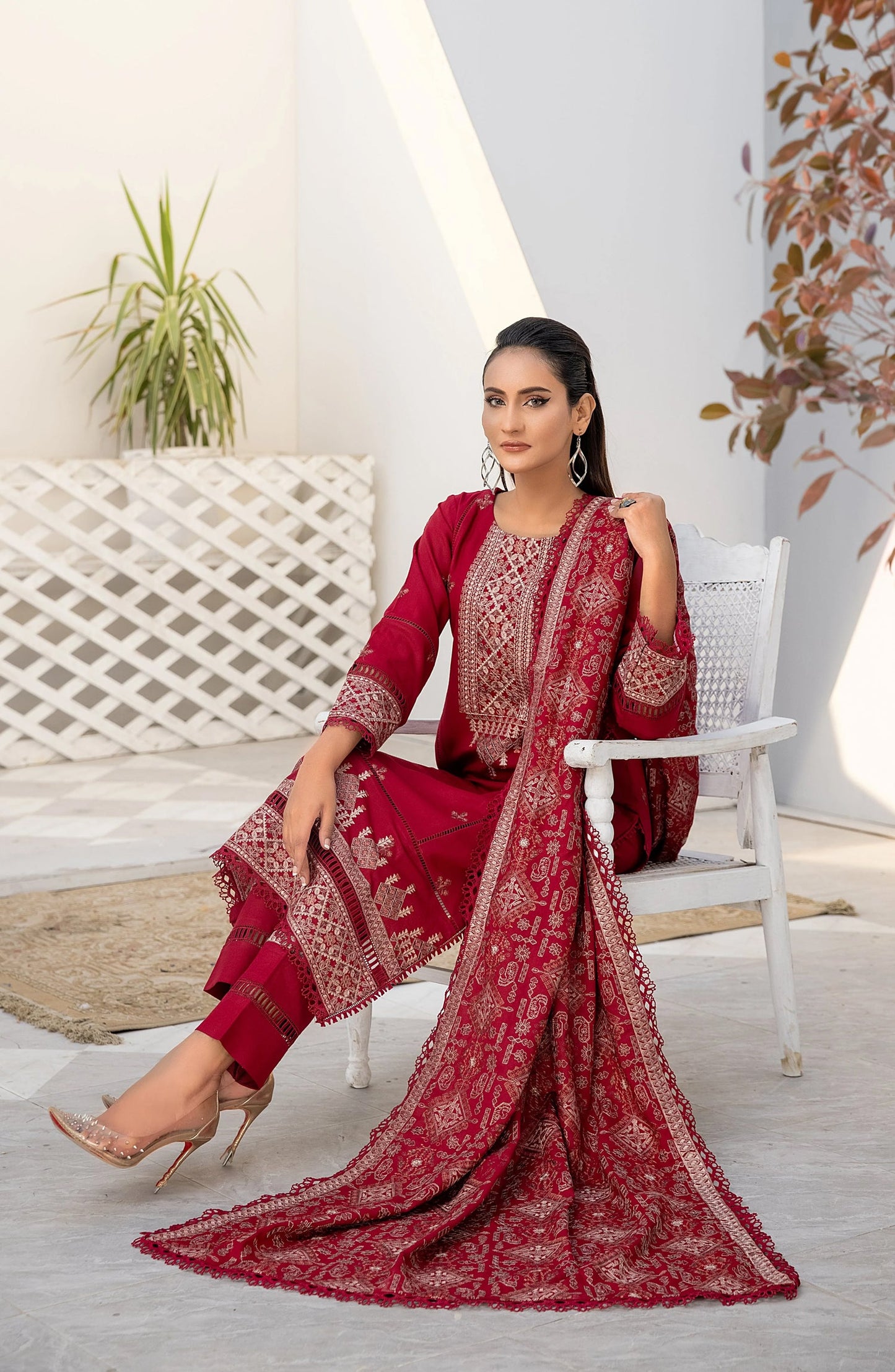 Threads N Weaves Embroidered Dhanak Unstitched 3 Piece Suit - D23106 - TNW25WD - Red - Winter Collection