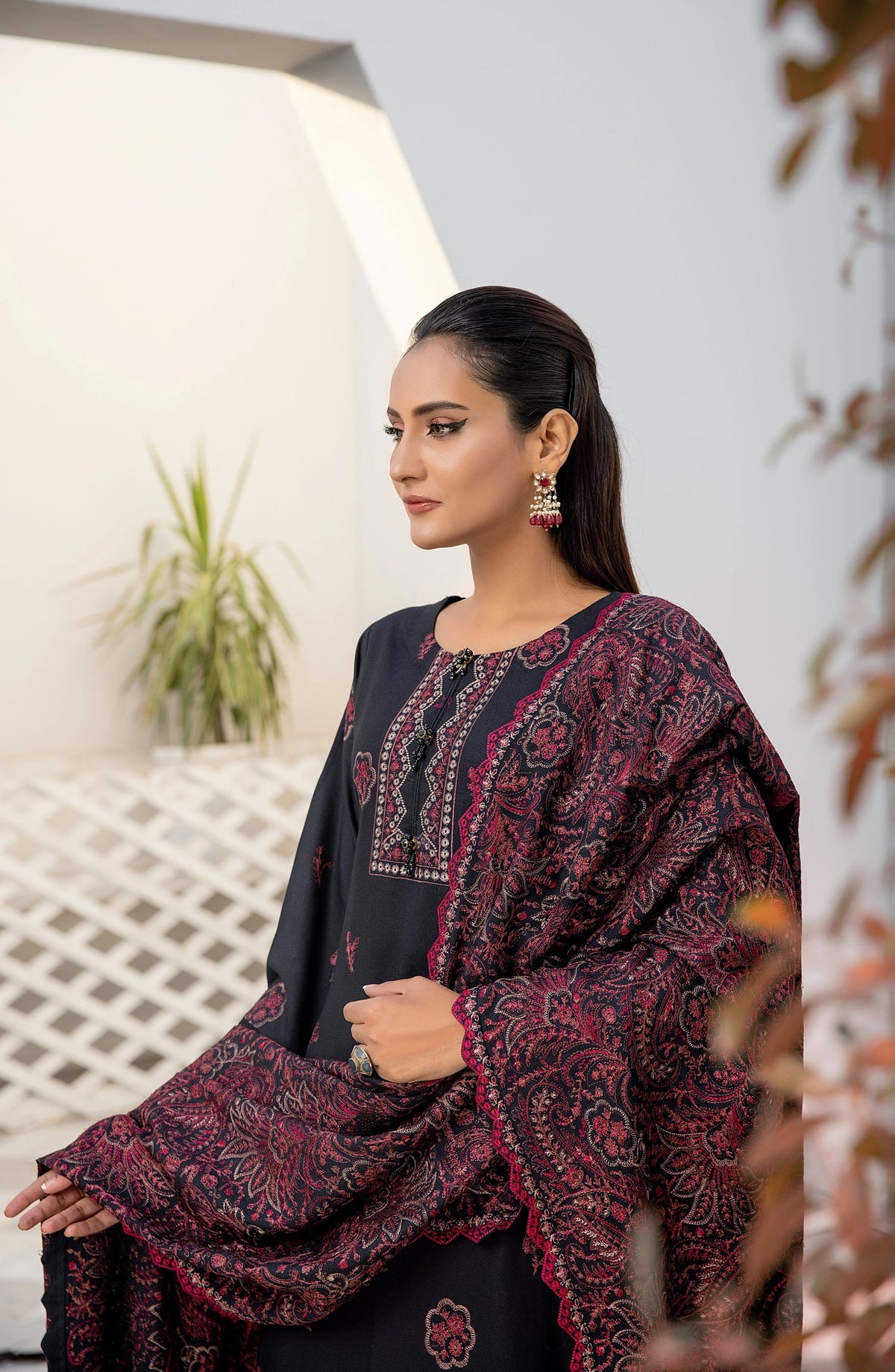 Threads N Weaves Embroidered Dhanak Unstitched 3 Piece Suit - D23105 - TNW25WD - Blue - Winter Collection