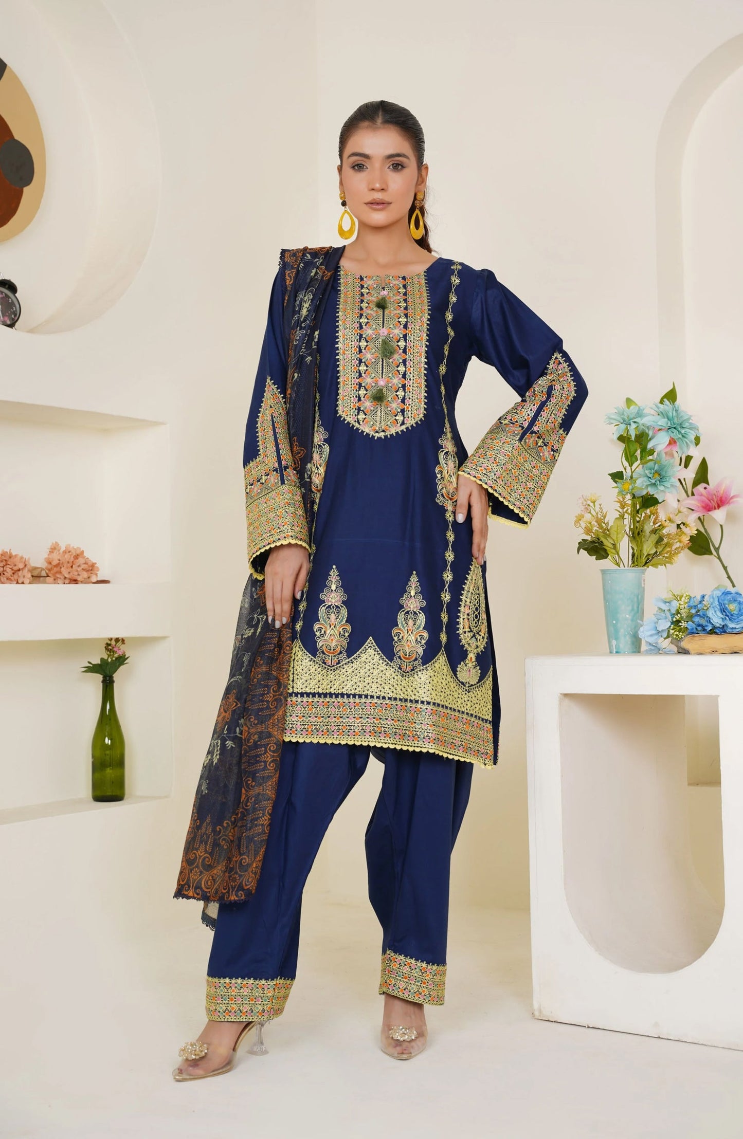 Threads & Weaves Royal Blue Embroidered Lawn 3-Piece Pret Suit TNW25LN