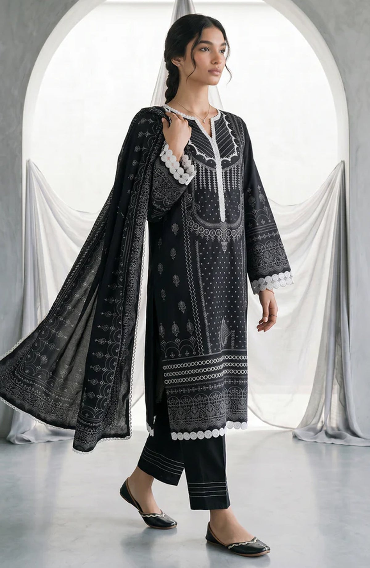 Zellbury Monochrome Printed Lawn Unstitched 3 Piece Suit - WUS26X31090 - ZB26MN - Black - Summer Collection