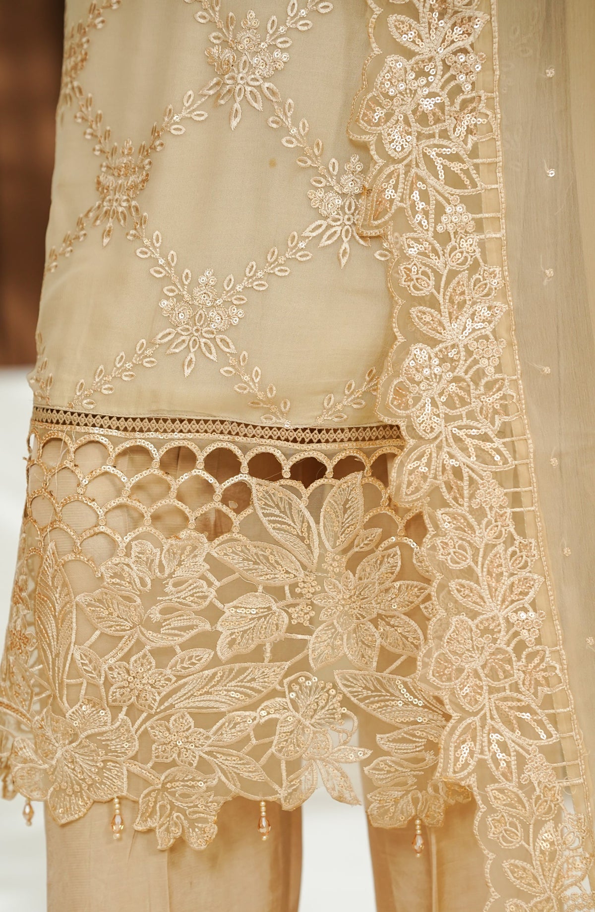 Zoya Luxe by Amna Khadija Embroidered Chiffon Stitched 3 Piece Suit - ZLCP-02 - AM26ZLCP - Golden - Festive Collection