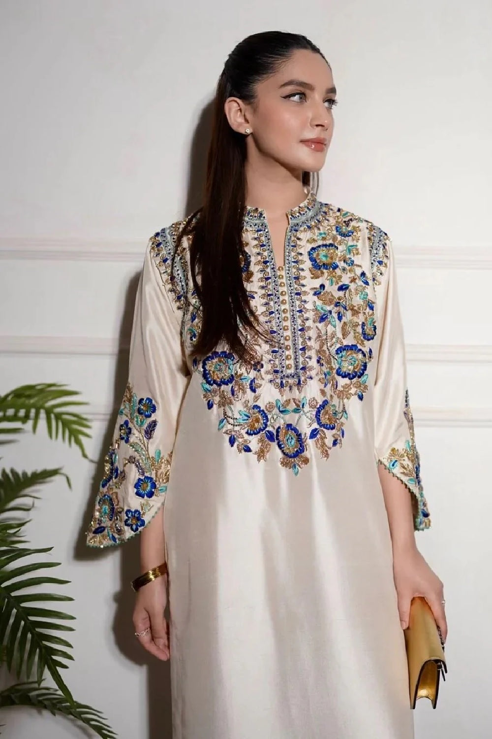 Alizey Saad – Embroidered & Hand Embellished Ivories Festive - TC-1454