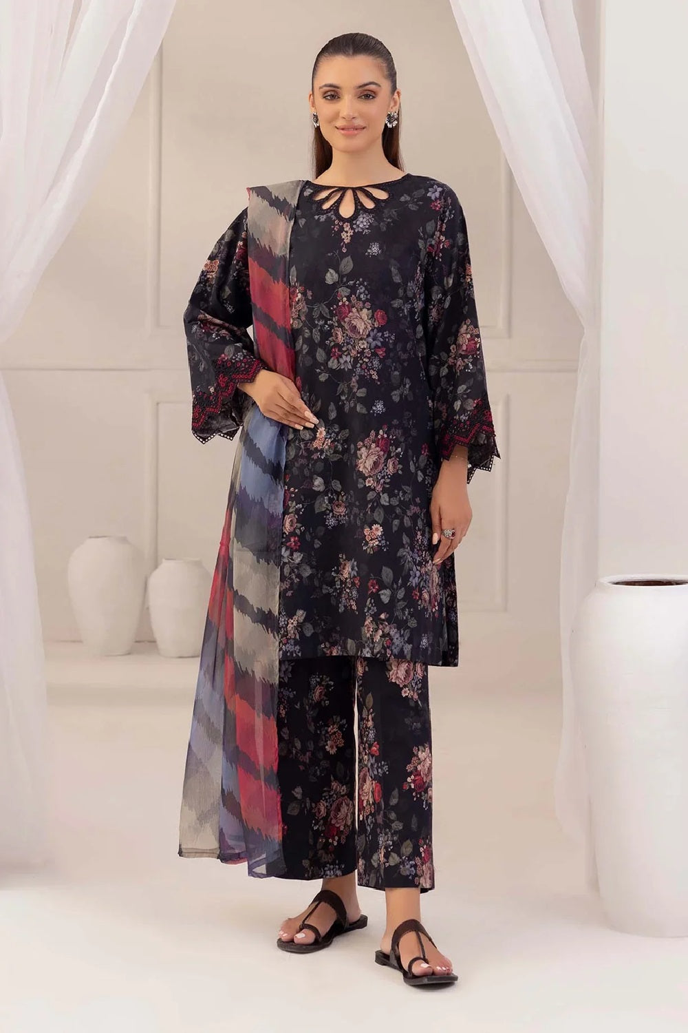 BAR0QUE EMBROIDERED LAWN EDITION'25 - TC-1224