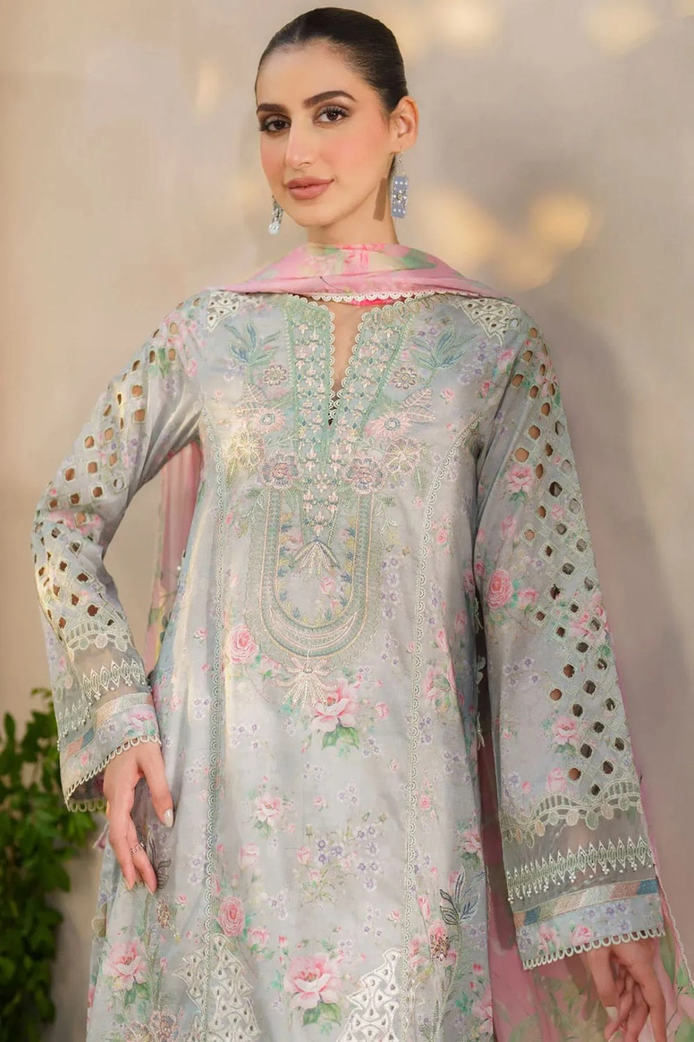 Iznik Festive Lawn Summer'25 - SFL-07 GLEAM - TC-1093