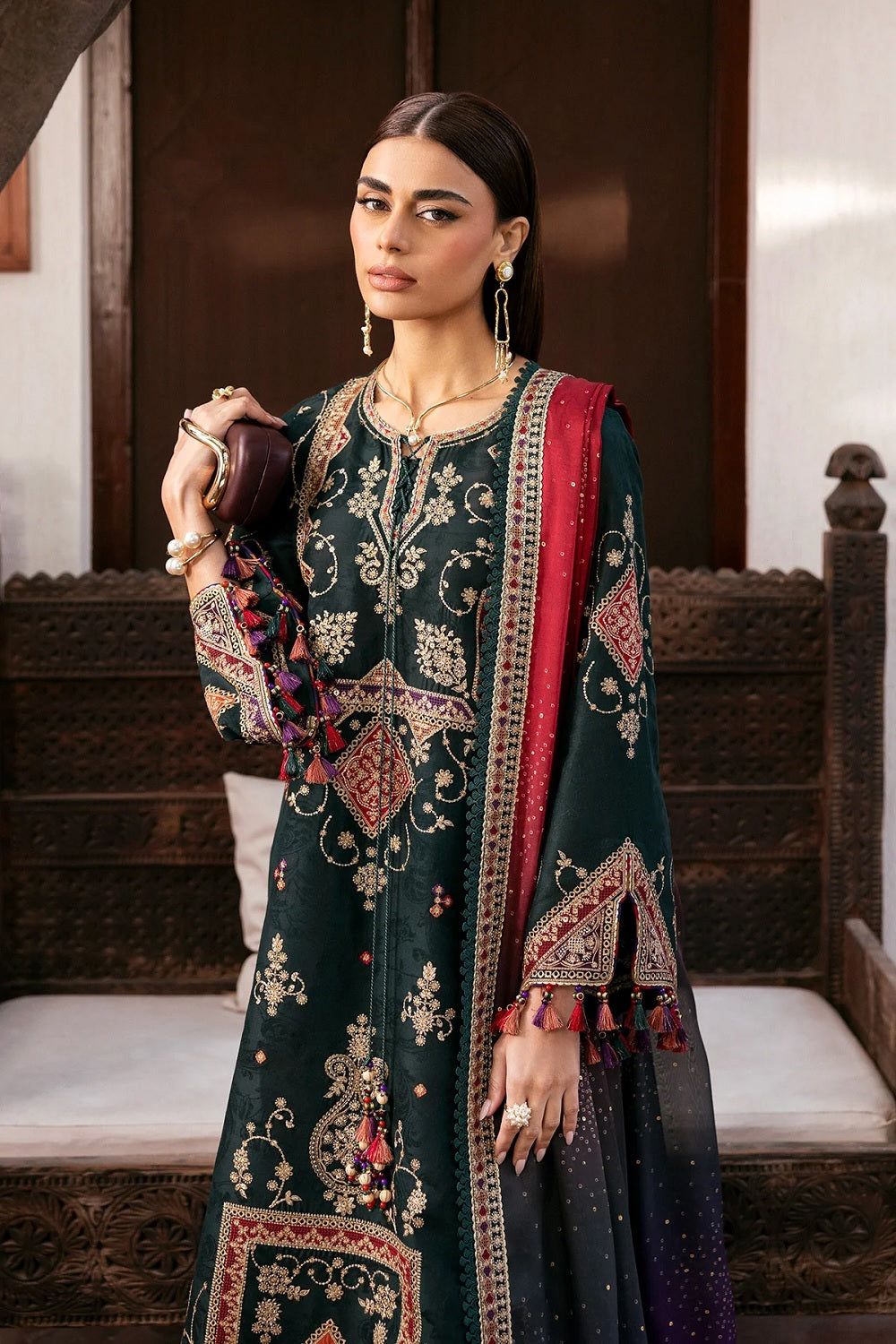 Jazmin Embroidered Luxury Lawn SL26-D03 - TC-1649
