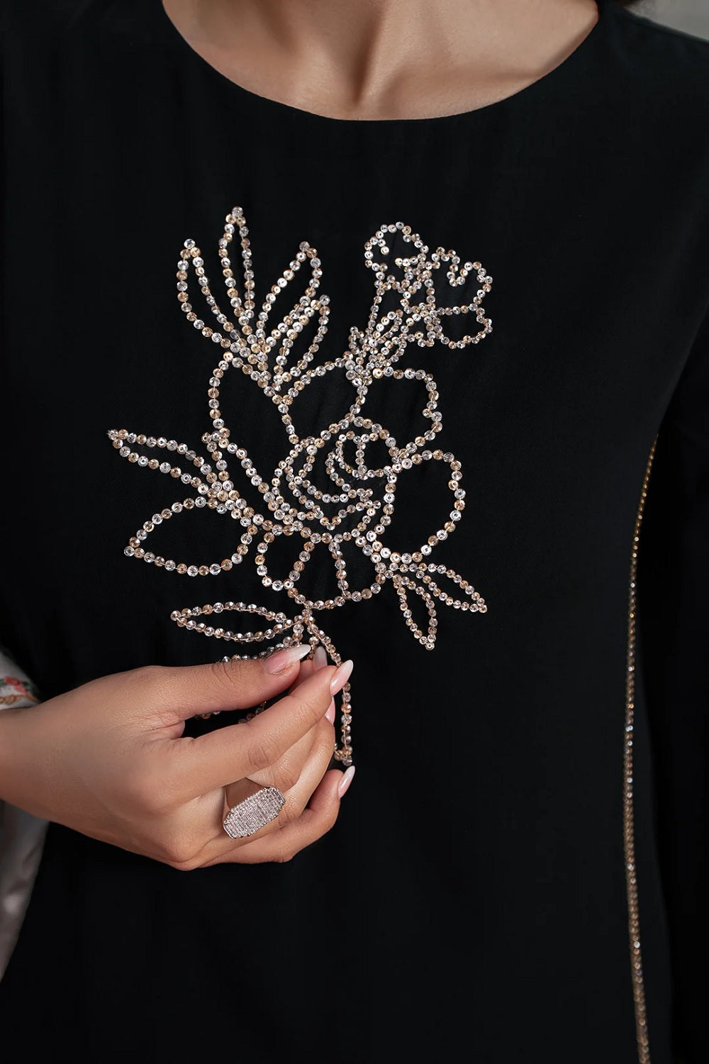 Lulusar Eid featuring Iqra Aziz Shamoz Silk - ELRAE - TC-1749