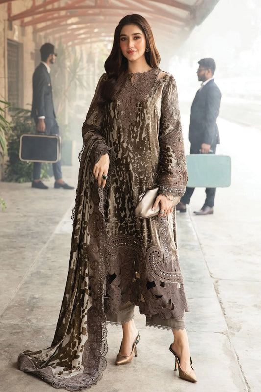 Maria.B. Winter LUXE Luxury Embroidered Velvet Suit | DL-1201 - TC-1506