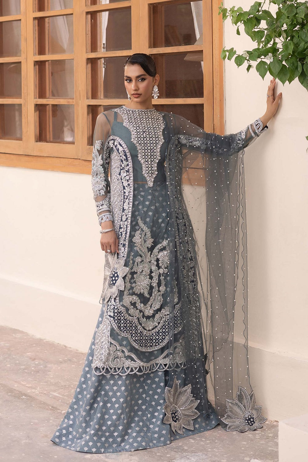Maryam Hussain - Marwa Luxury Formals '25 - Zari - MLF24-06 - TC-1322