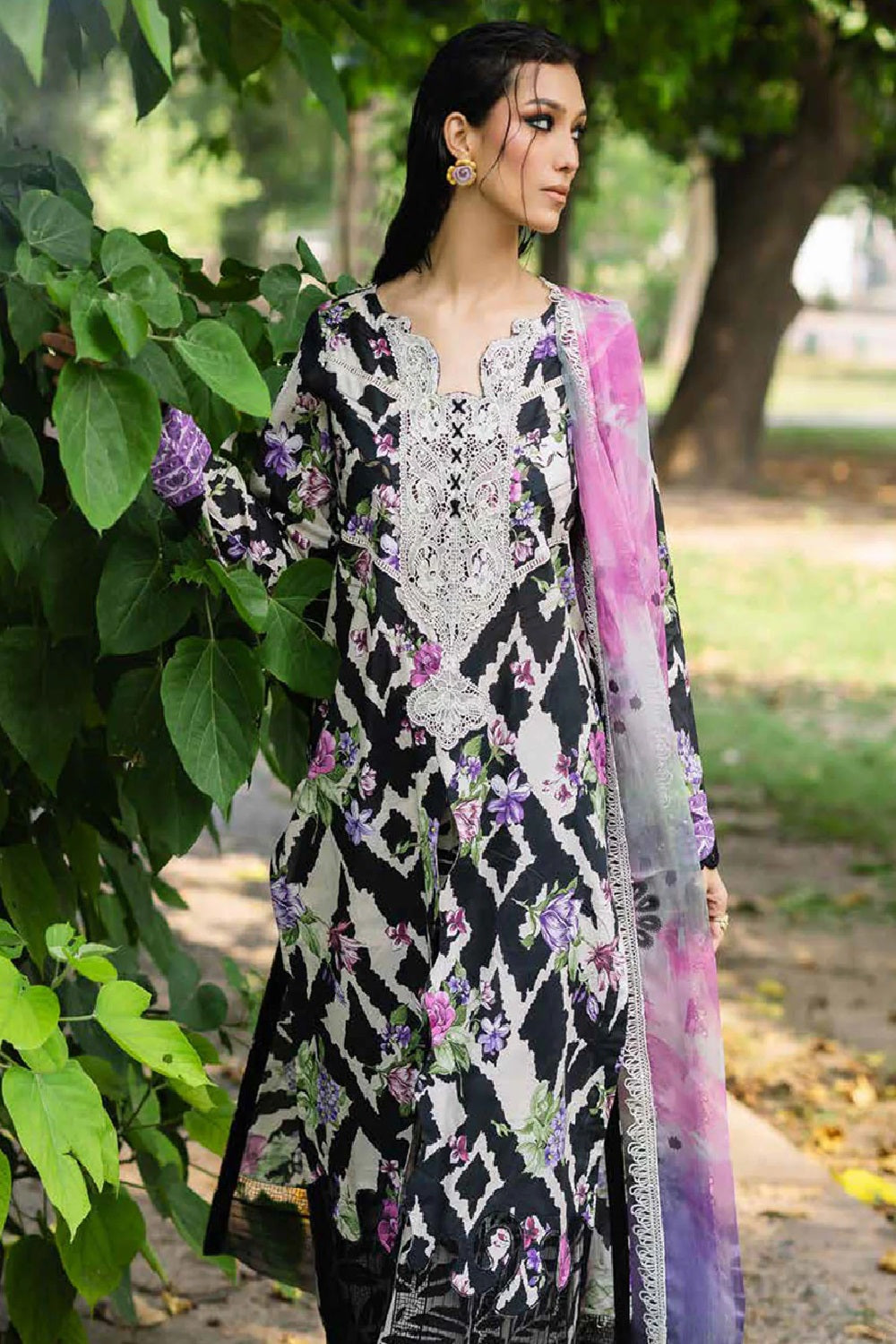 Nureh Daily Delights DD-05, Printed Embroidered Lawn Edit'26 - TC-1565