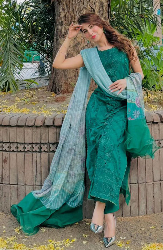 Luxe Lawn Eid Collection By Saad Shaikh - Petal