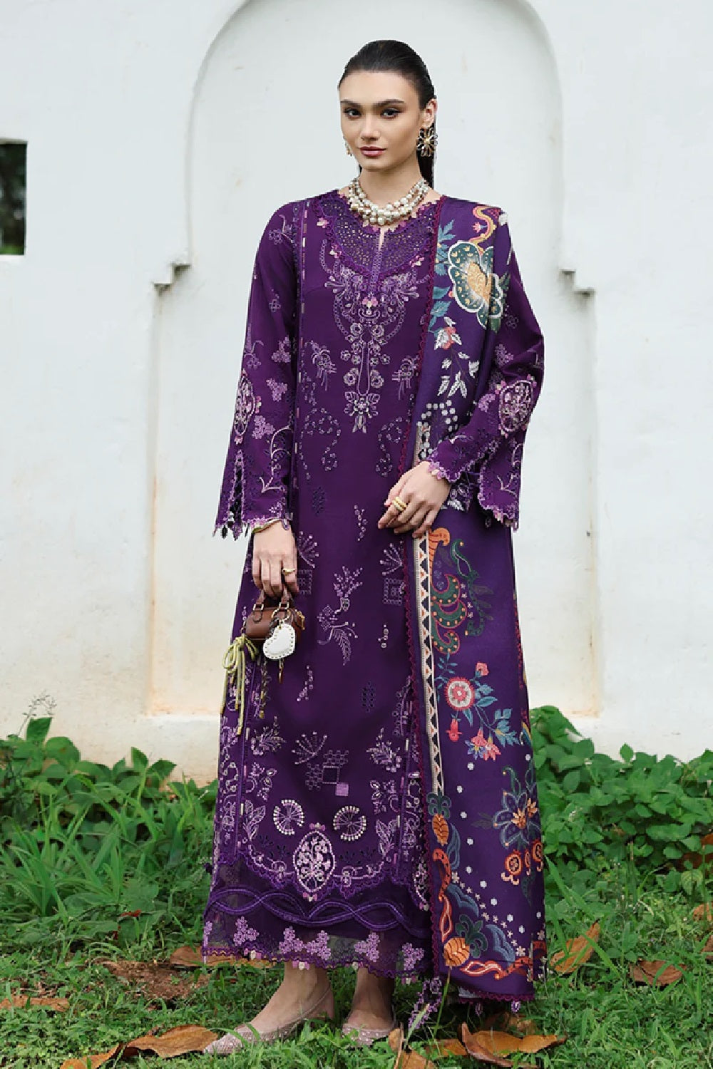 Qalamkar KL-15 IRIS Luxury Embroidered Lawn Edit'26 - TC-1564