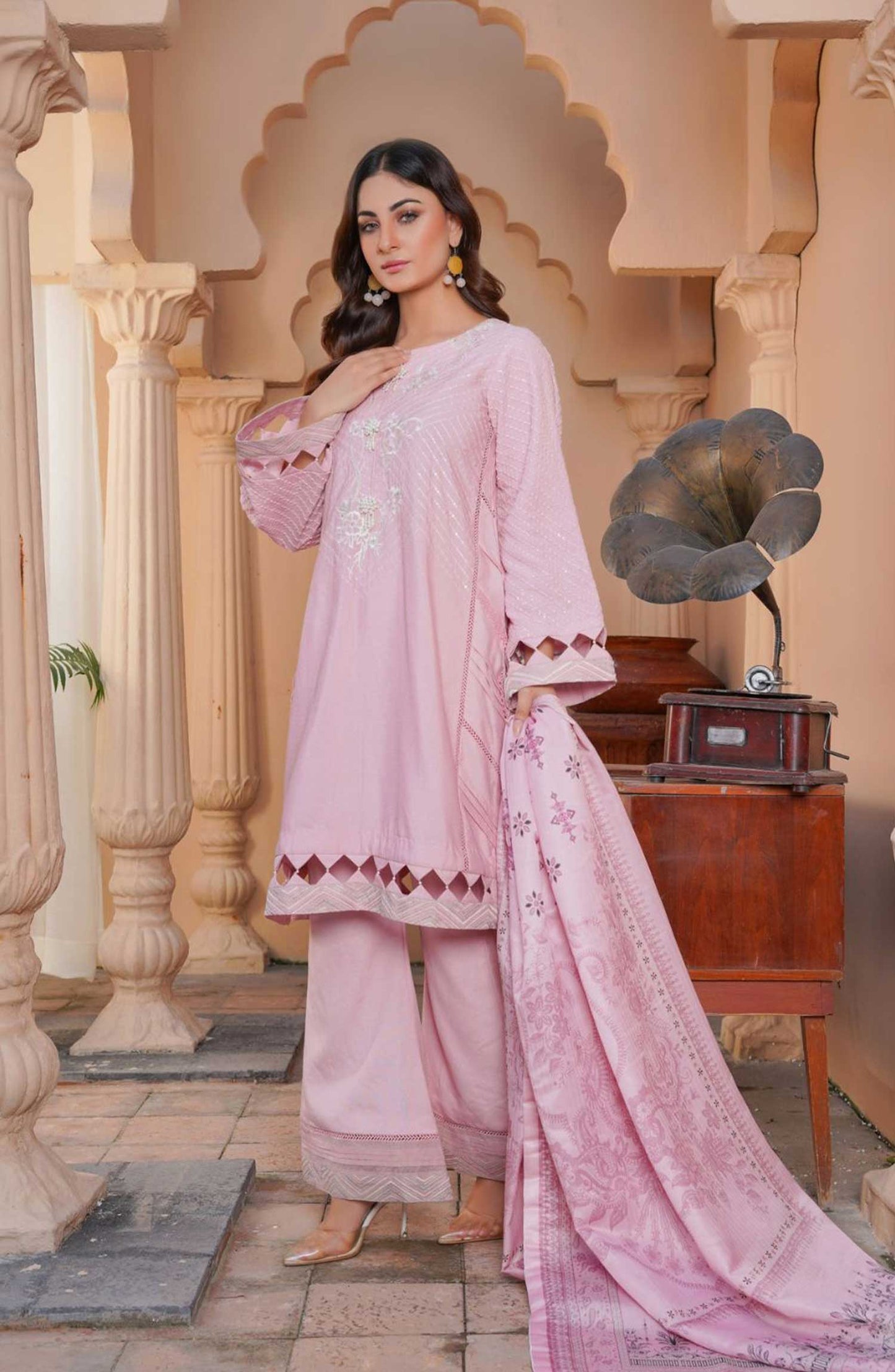 Thread & Weaves 3 PC - Embroidered Karandi Pret Collection RTWKR24107