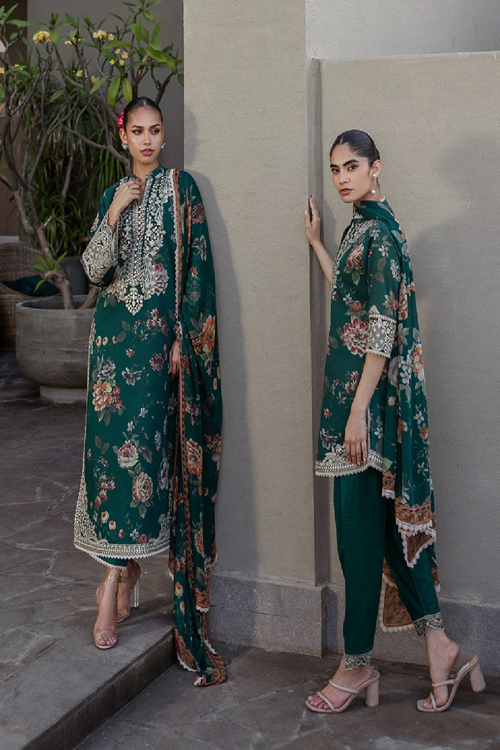 Zainab Chottani Lawn'25 - VELINA-01-UNS - TC-1327